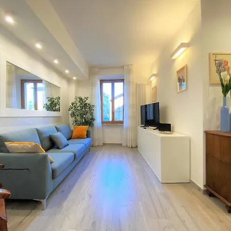 Casa Stella - A Due Passi Dal Corso Di Lägenhet *